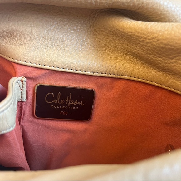 Cole Haan Collection Fold Over Pebbles Leather Purse   F06 - Picture 6 of 9